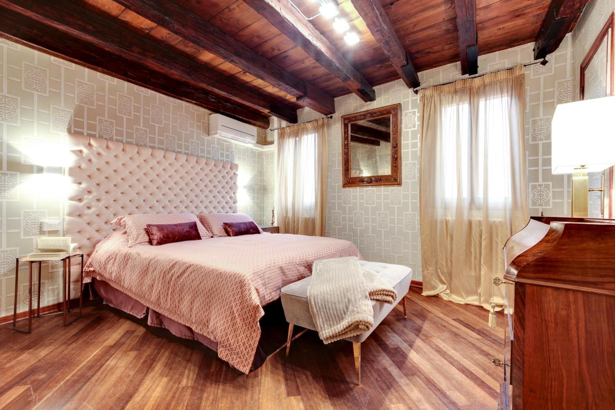 Ca Dei Zoti3 With Luggage Room Венеция Экстерьер фото